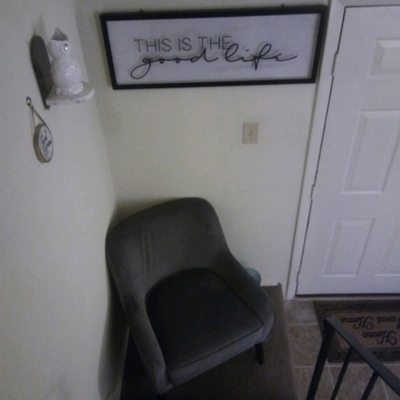 Meet your Posher, Nycole - Picture 1 of 1